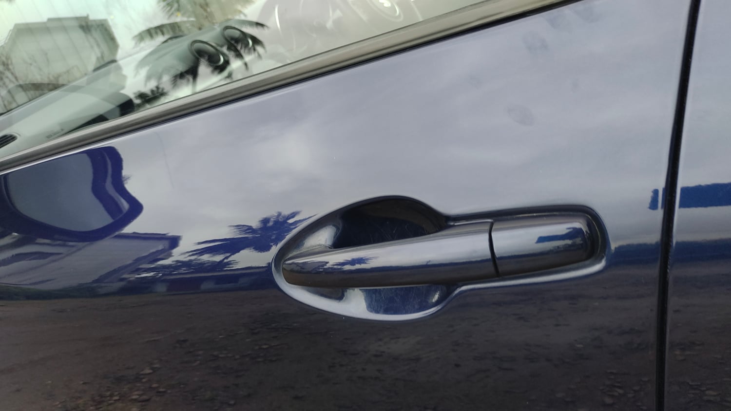 Used 2022 Maruti Suzuki Swift VXi Petrol Manual dents MINOR SCRATCH
