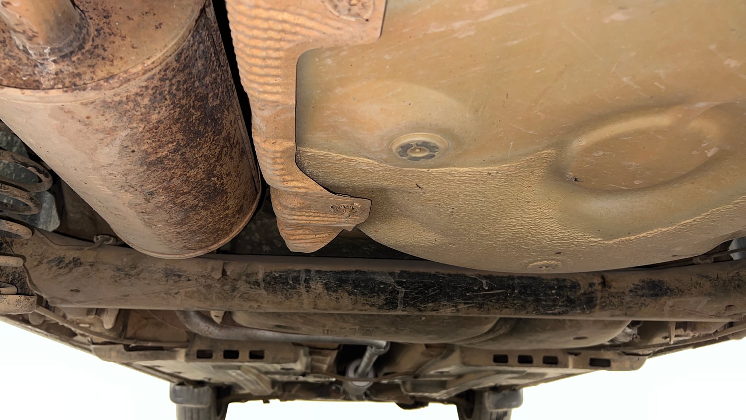 Used 2013 Volkswagen Polo Comfortline 1.2L (P) Petrol Manual extra REAR UNDERBODY VIEW (TAKEN FROM REAR)