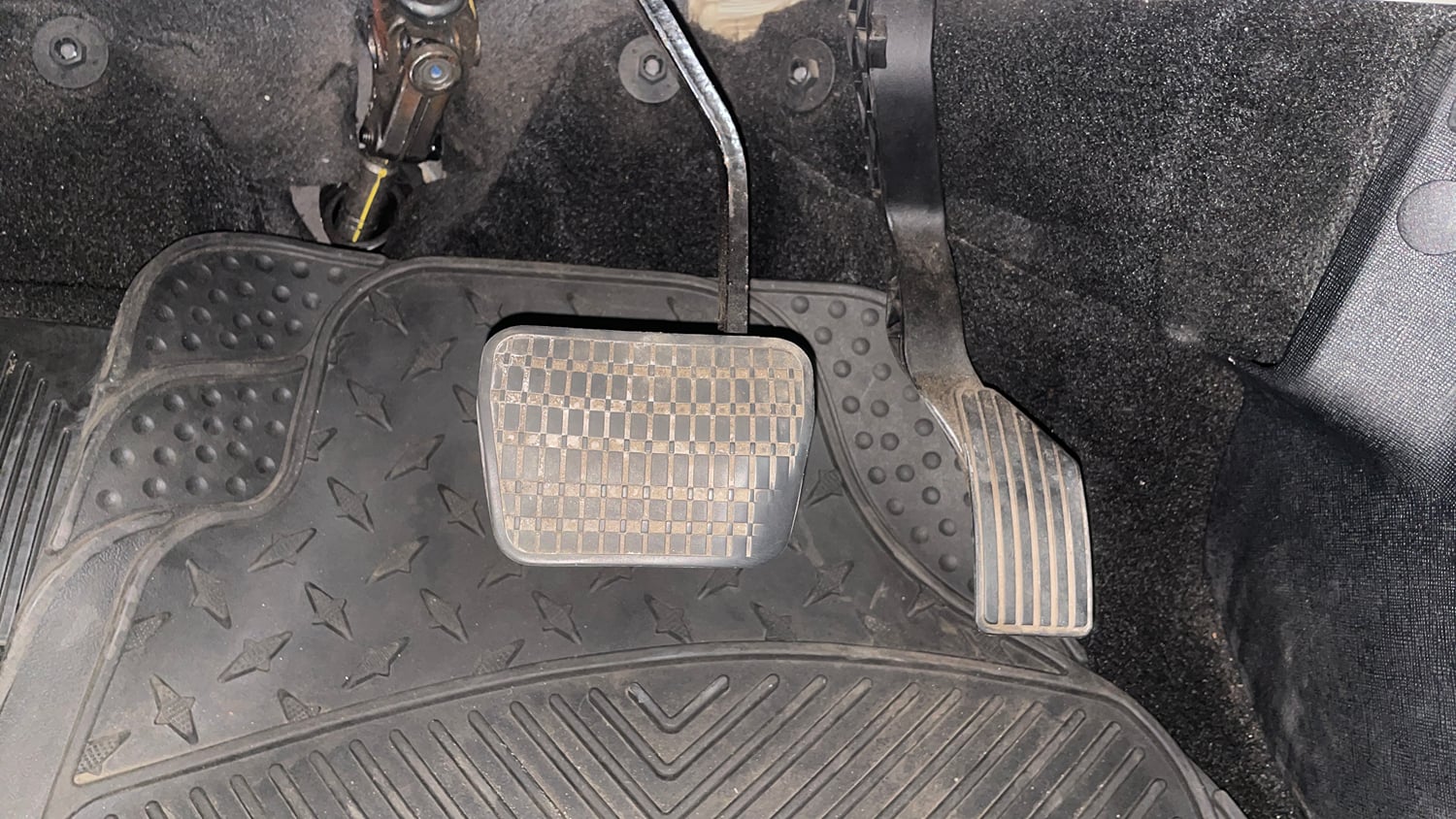 Used 2022 Tata Nexon XZA Plus (O) Petrol Automatic interior PEDALS VIEW
