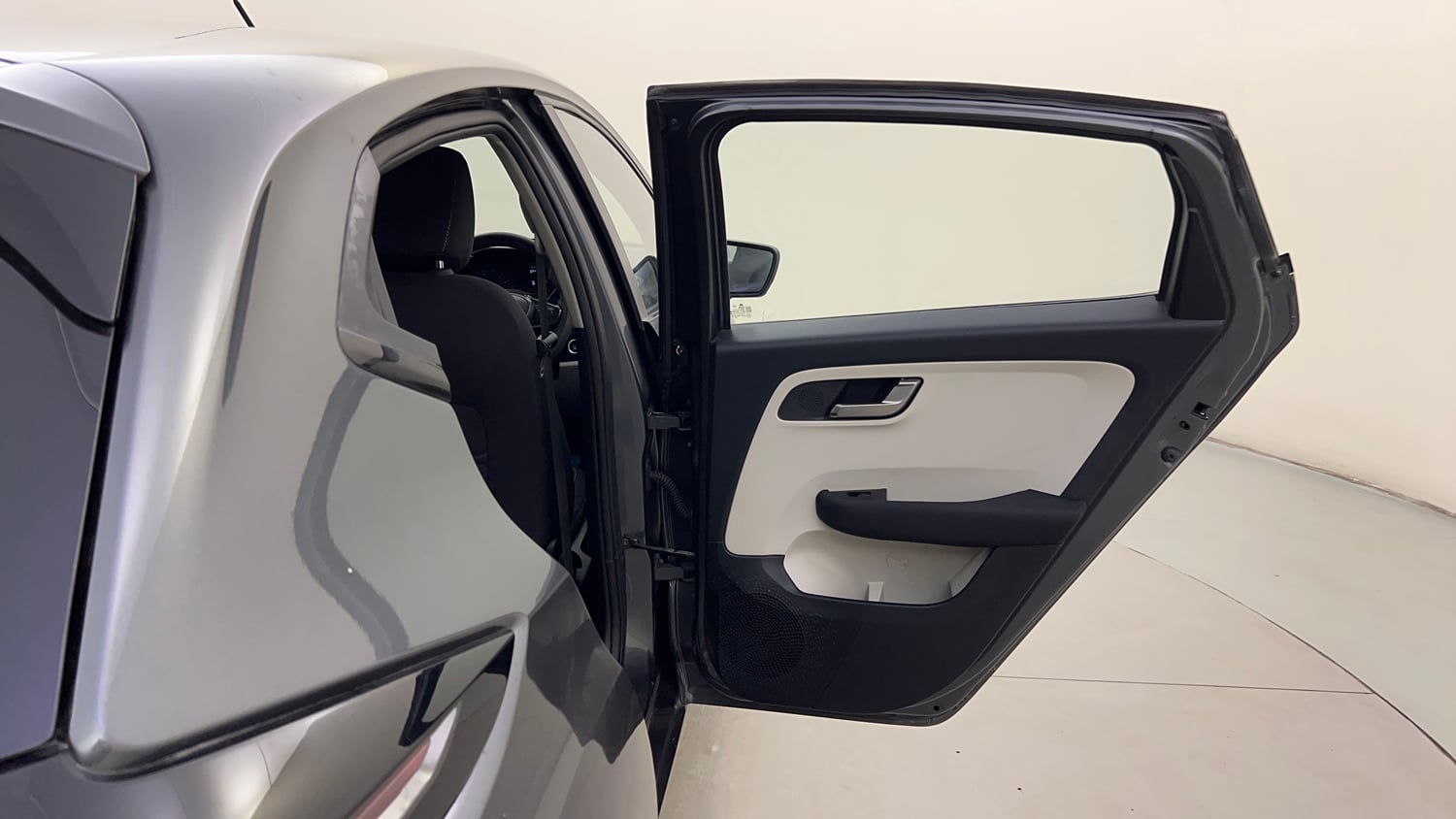 Used 2021 Tata Altroz XZ Petrol Petrol Manual interior RIGHT REAR DOOR OPEN VIEW