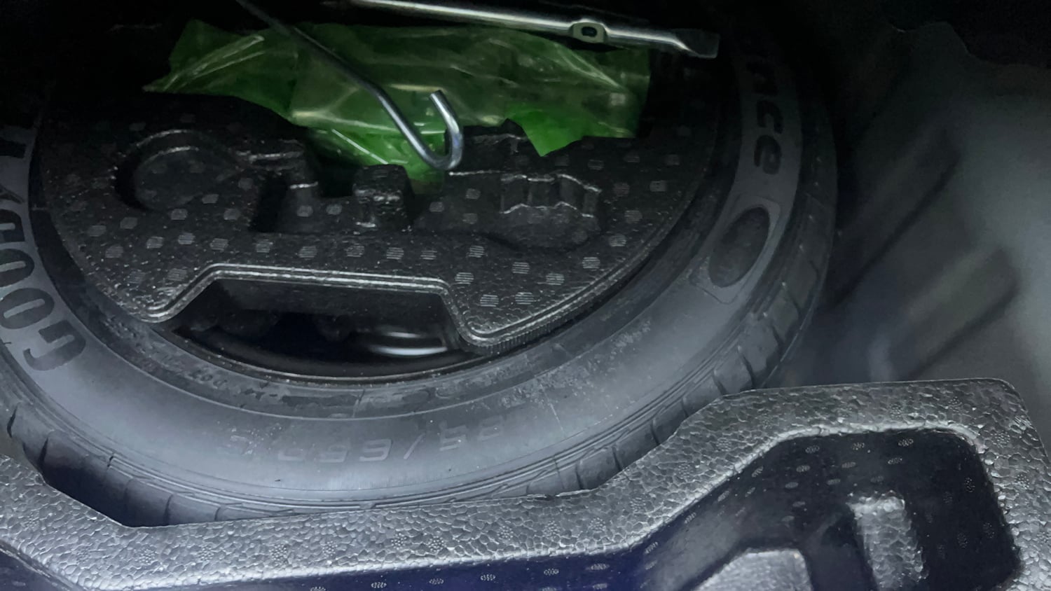 Used 2018 Maruti Suzuki Ciaz Alpha 1.4 MT Petrol Manual tyres SPARE TYRE VIEW