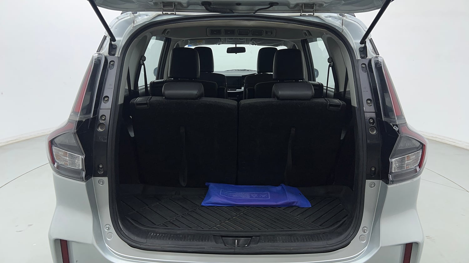 Used 2023 Maruti Suzuki XL6 Zeta AT Petrol Petrol Automatic interior DICKY INSIDE VIEW