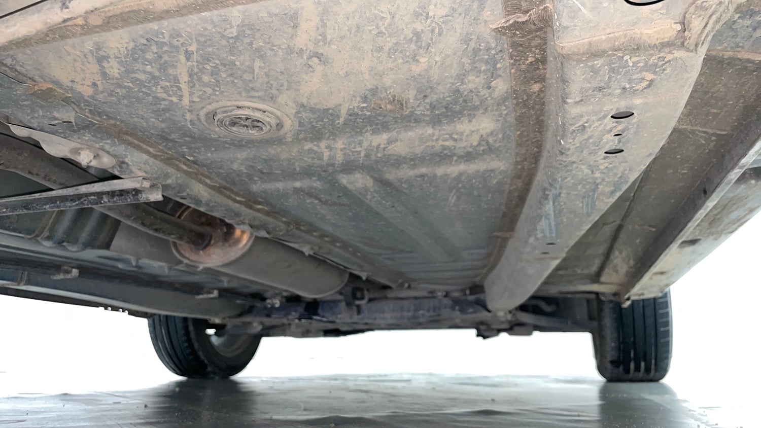 Used 2021 Maruti Suzuki Baleno Zeta Petrol Manual extra REAR RIGHT UNDERBODY VIEW