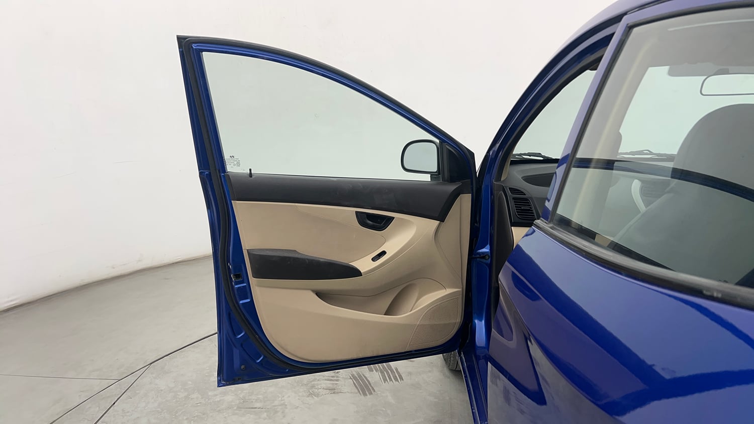 Used 2016 Hyundai Eon Era + AirBag Petrol Manual interior LEFT FRONT DOOR OPEN VIEW