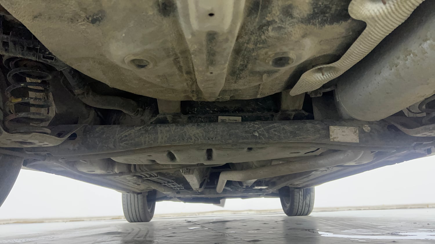 Used 2020 Kia Sonet GTX Plus 1.5 AT Diesel Automatic extra REAR UNDERBODY VIEW (TAKEN FROM REAR)