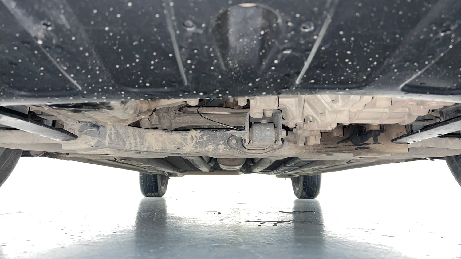 Used 2019 Hyundai Verna SX Plus 1.6 VTVT AT Petrol Automatic extra FRONT LEFT UNDERBODY VIEW