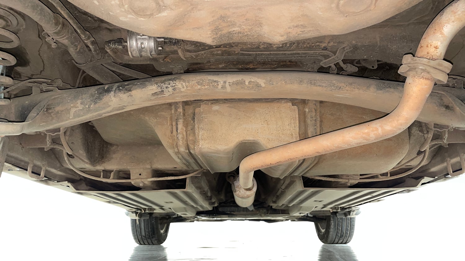 Used 2022 Toyota Urban Cruiser High Grade AT Petrol Automatic extra REAR UNDERBODY VIEW (TAKEN FROM REAR)