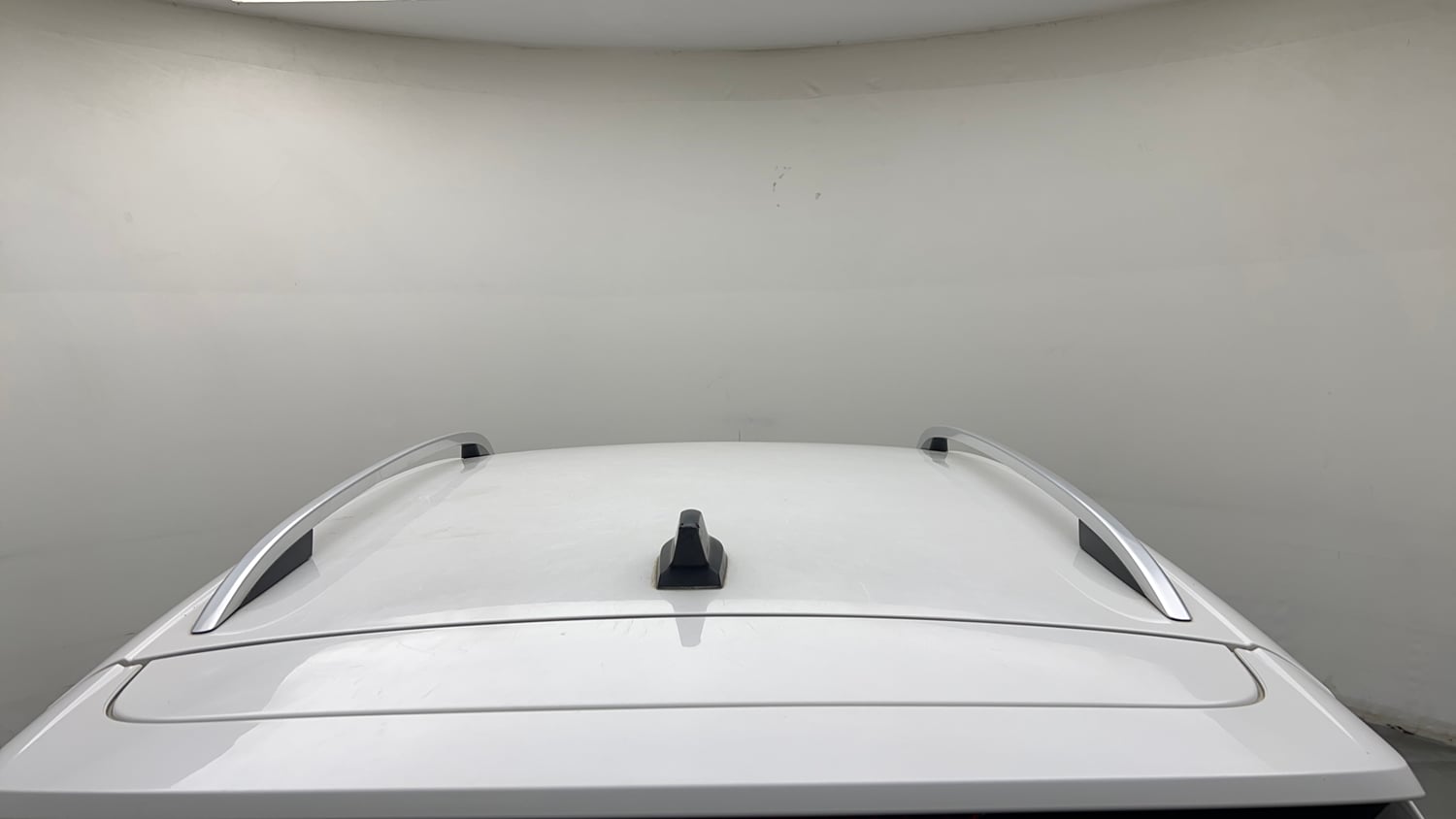 Used 2023 Volkswagen Taigun Highline 1.0 TSI MT Petrol Manual exterior EXTERIOR ROOF VIEW