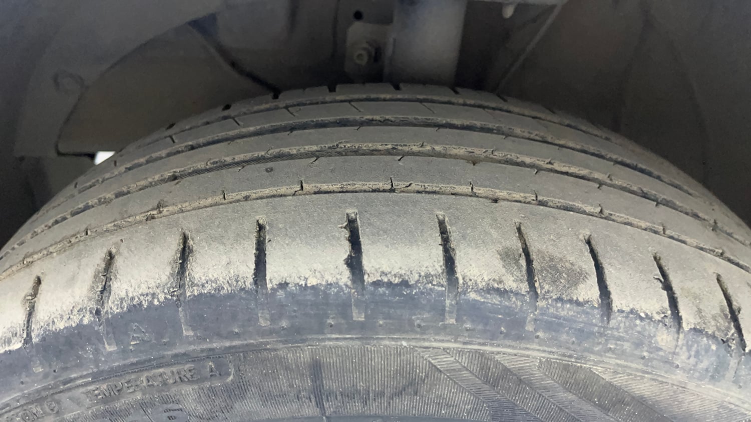Used 2021 Maruti Suzuki Baleno Zeta Petrol Manual tyres LEFT FRONT TYRE TREAD VIEW