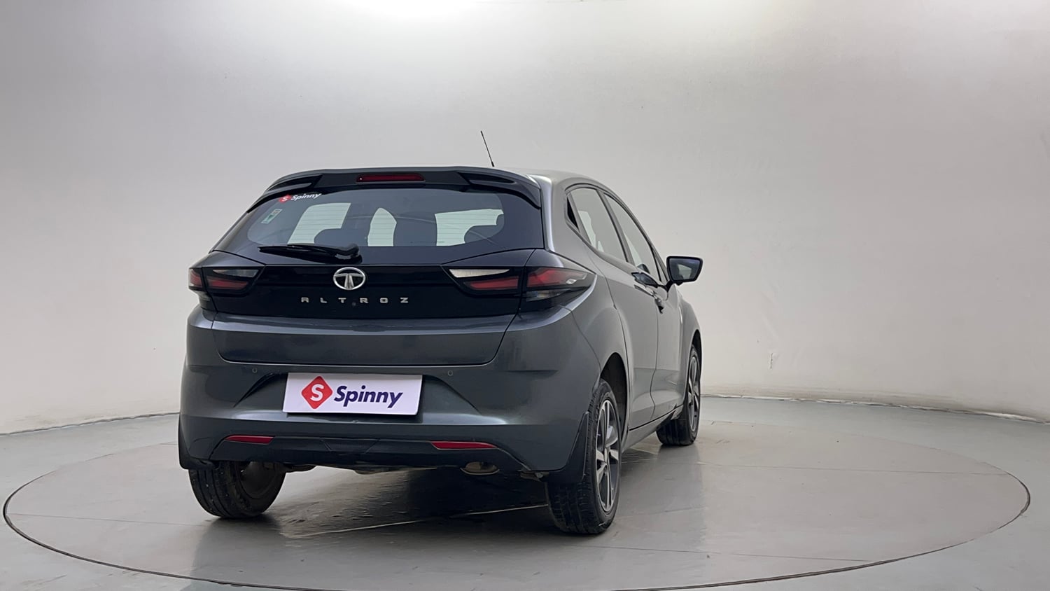 Used 2021 Tata Altroz XZ Petrol Petrol Manual exterior RIGHT REAR CORNER VIEW