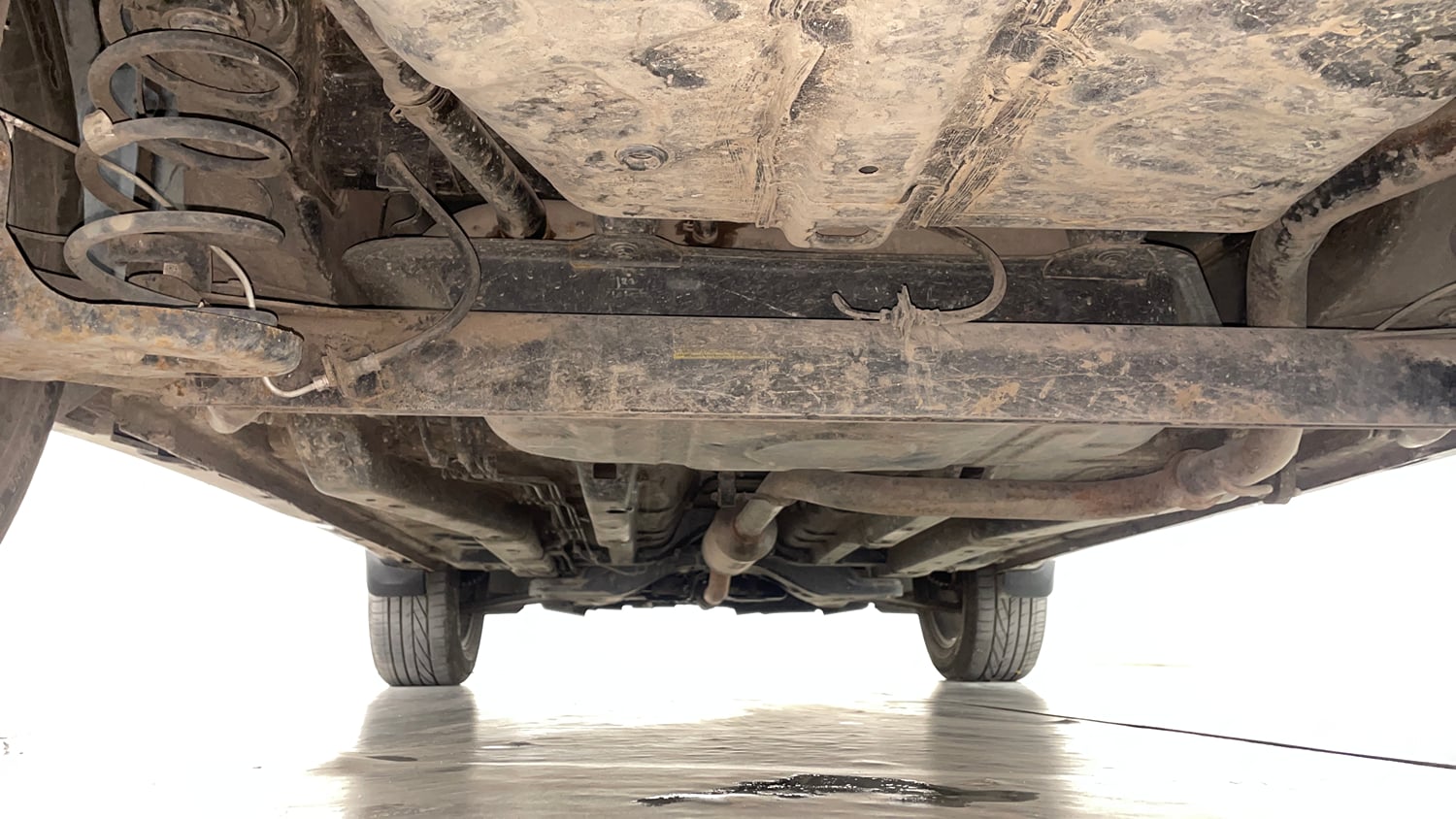 Used 2022 Tata Nexon XZA Plus (O) Petrol Automatic extra REAR UNDERBODY VIEW (TAKEN FROM REAR)