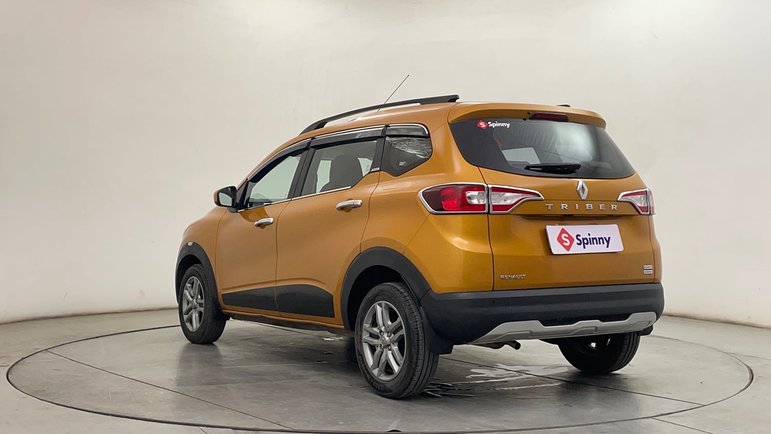 Used 2020 Renault Triber RXZ EASY-R AMT Petrol Automatic exterior LEFT REAR CORNER VIEW