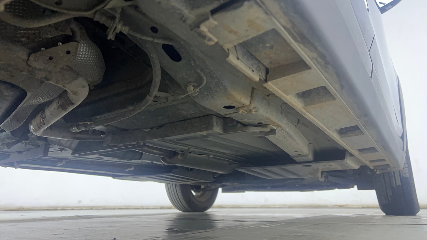 Used 2024 Maruti Suzuki Fronx Delta Plus 1.2L AGS Petrol Automatic extra REAR RIGHT UNDERBODY VIEW