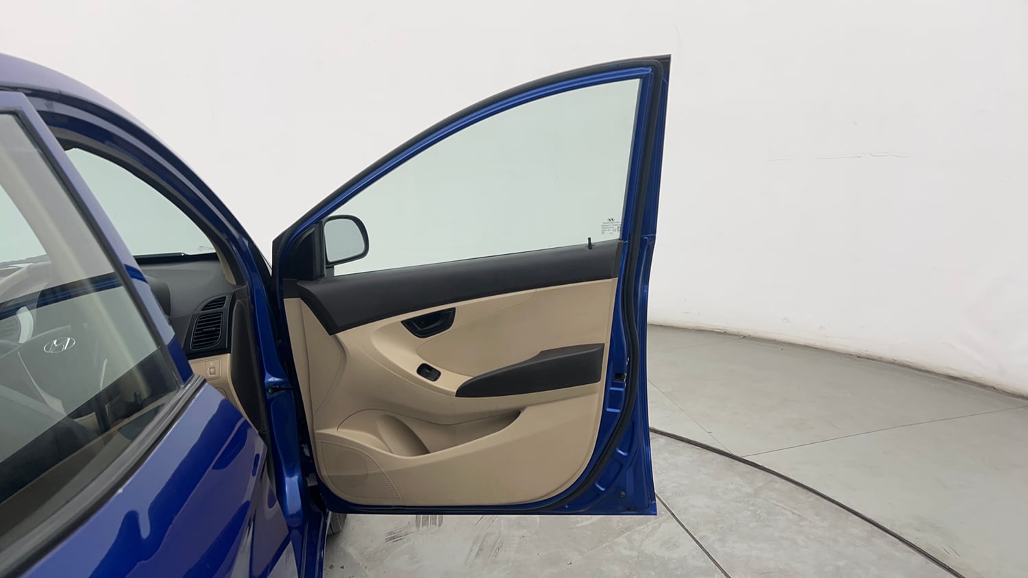 Used 2016 Hyundai Eon Era + AirBag Petrol Manual interior RIGHT FRONT DOOR OPEN VIEW