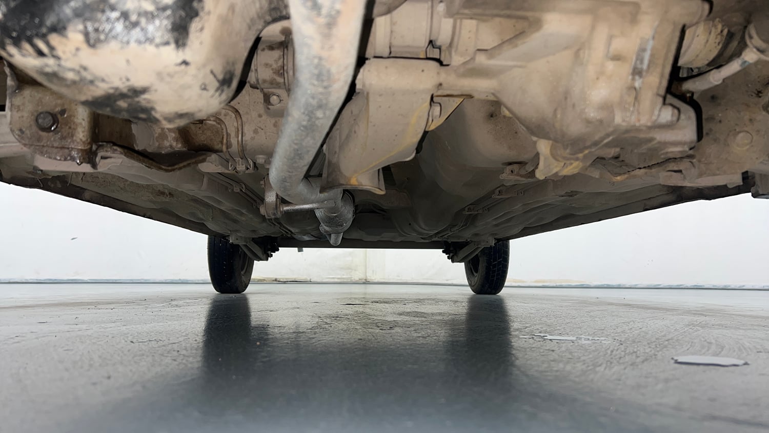 Used 2016 Maruti Suzuki Alto 800 Lxi Petrol Manual extra FRONT LEFT UNDERBODY VIEW