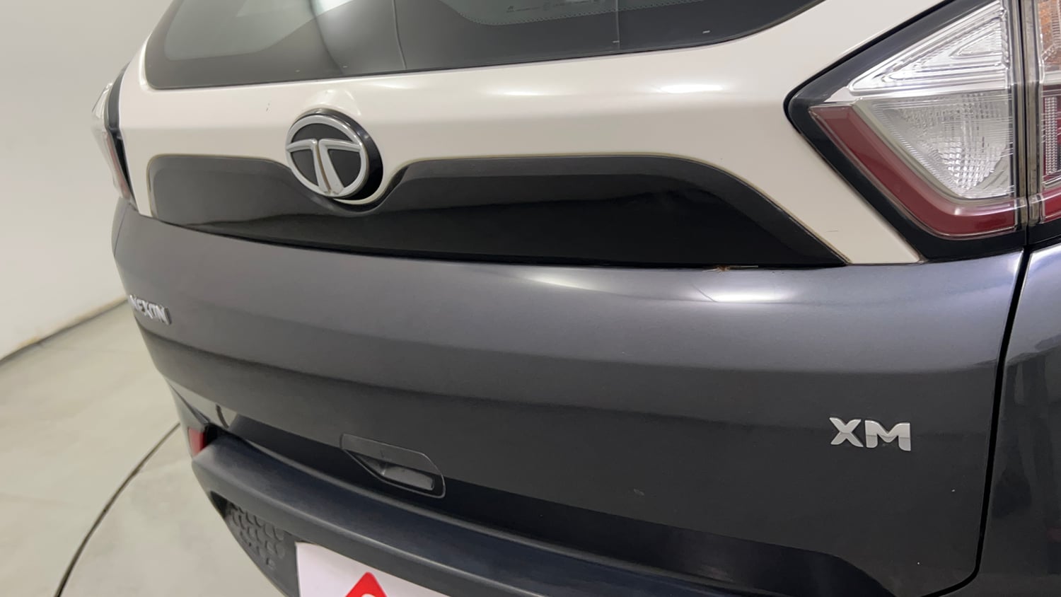 Used 2019 Tata Nexon XM Petrol Manual dents MINOR SCRATCH