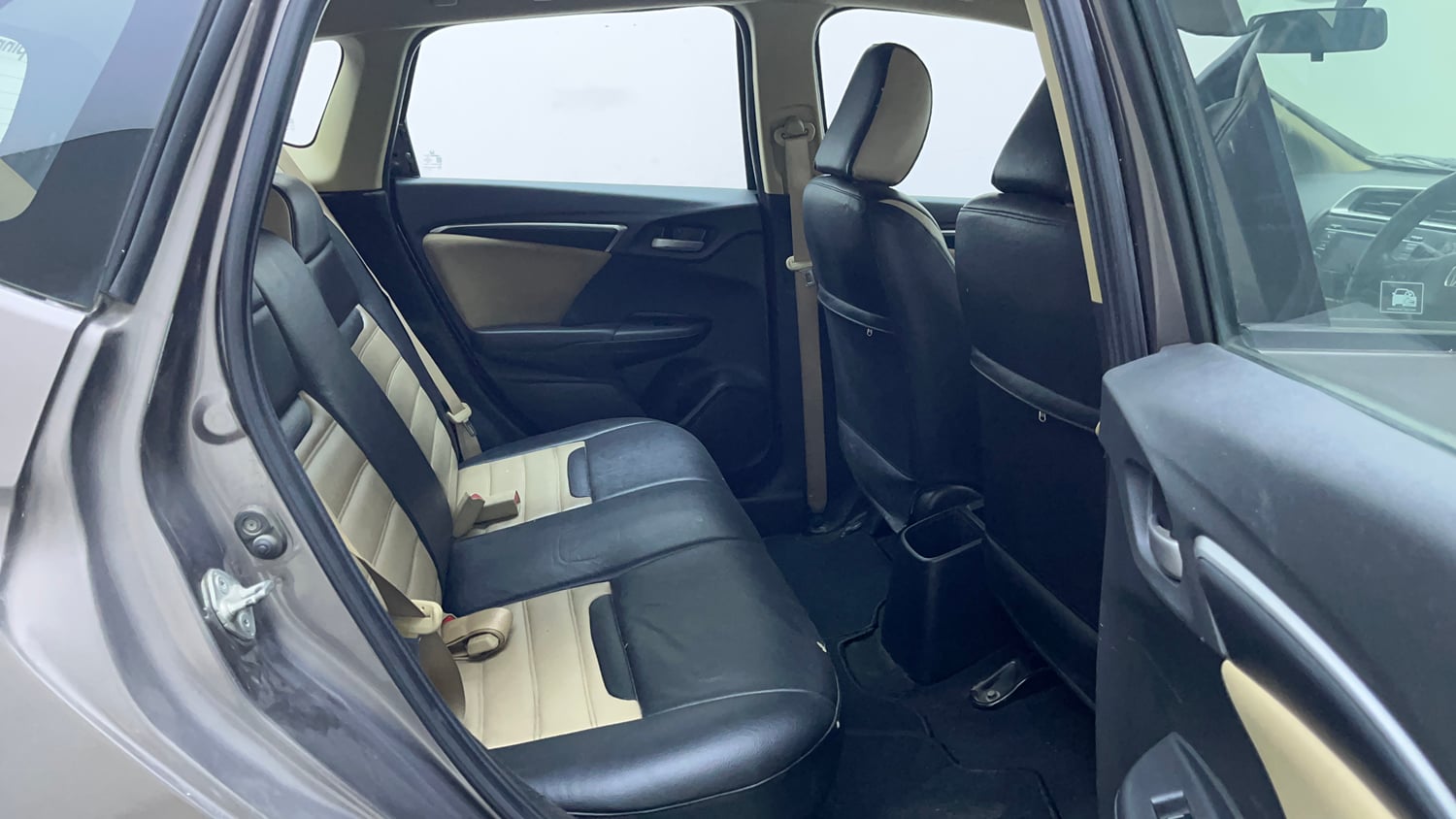 Used 2017 Honda Jazz V Petrol Petrol Manual interior RIGHT SIDE REAR DOOR CABIN VIEW