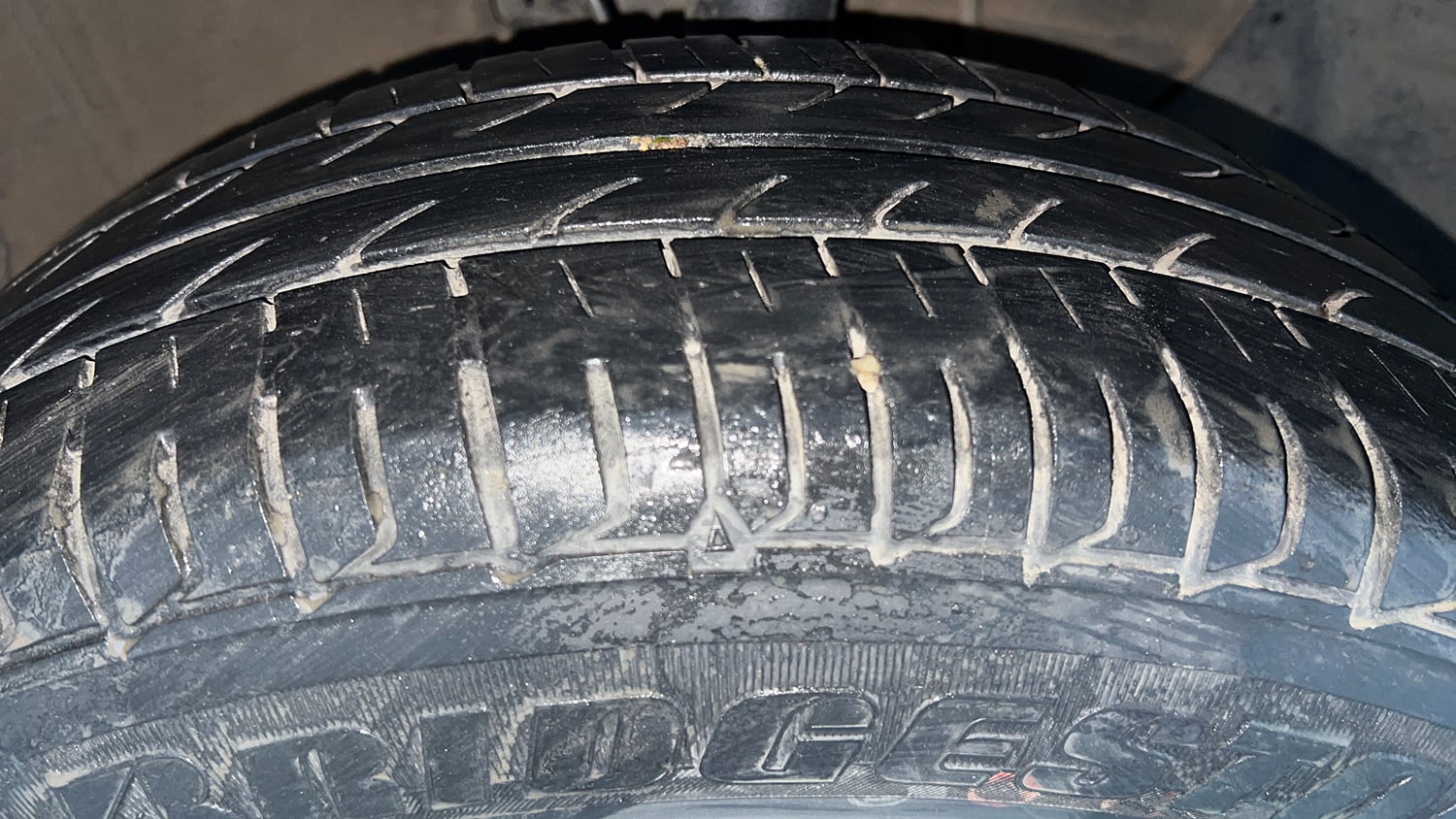 Used 2020 Hyundai Elite i20 Magna Plus 1.2 Petrol Manual tyres RIGHT FRONT TYRE TREAD VIEW