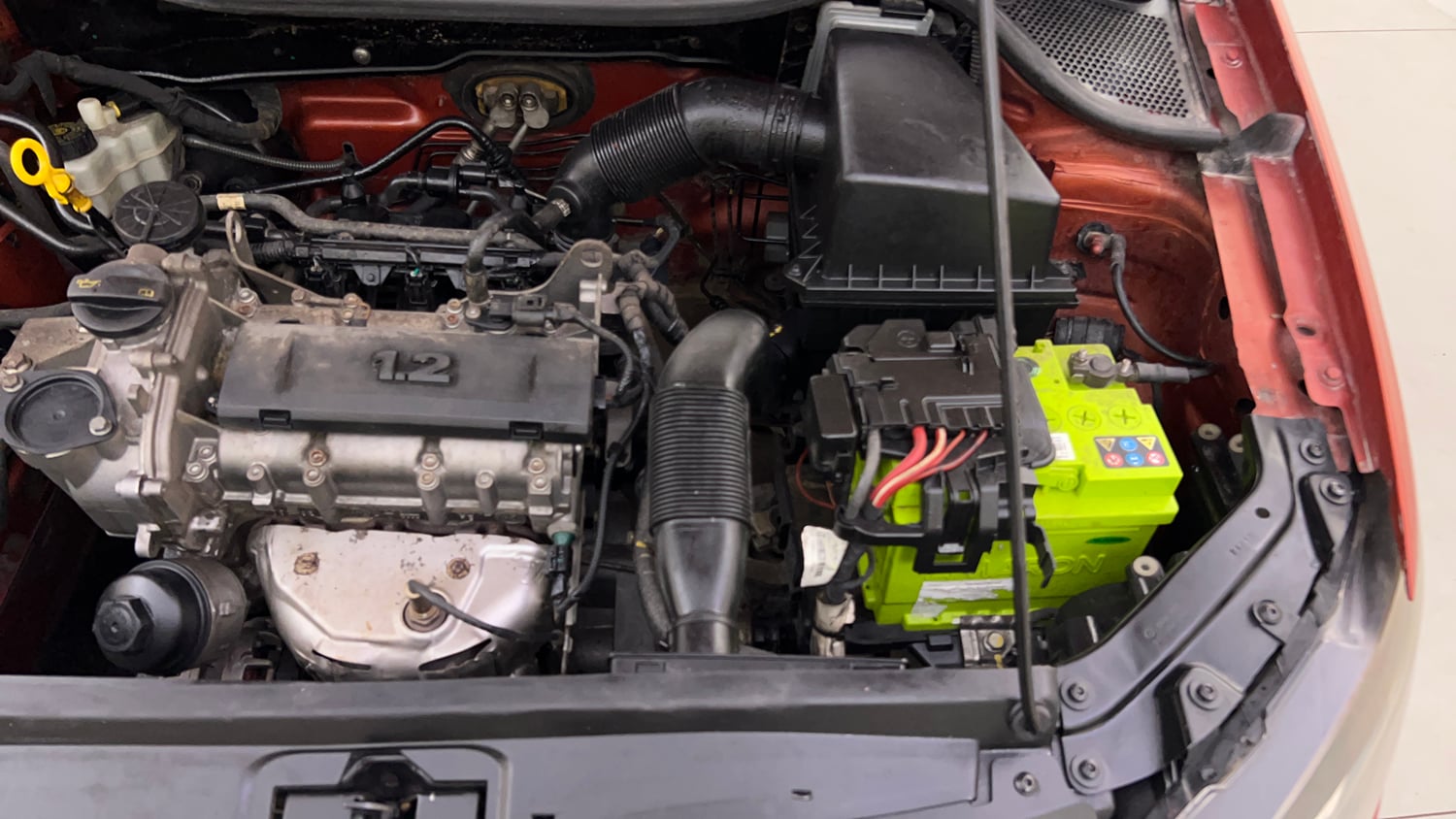 Used 2016 Volkswagen Polo Highline1.2L (P) Petrol Manual engine ENGINE LEFT SIDE VIEW