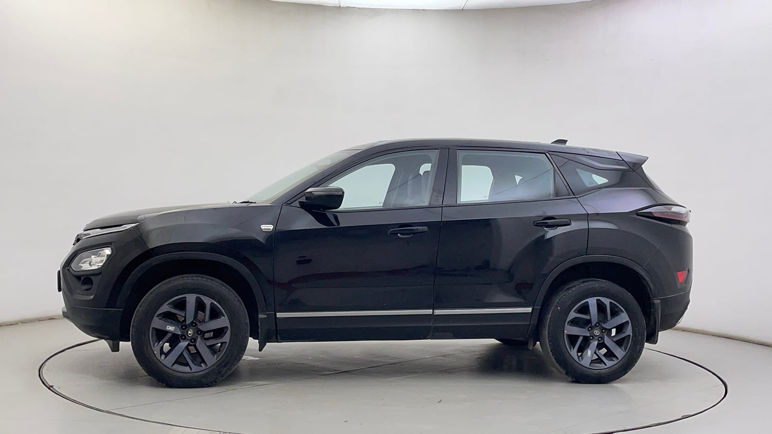 Used 2022 Tata Harrier XZA Plus Dark Edition Diesel Automatic exterior LEFT SIDE VIEW