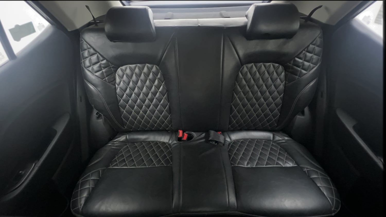Used 2020 Hyundai Venue SX 1.4 CRDi Diesel Manual interior REAR SEAT CONDITION VIEW