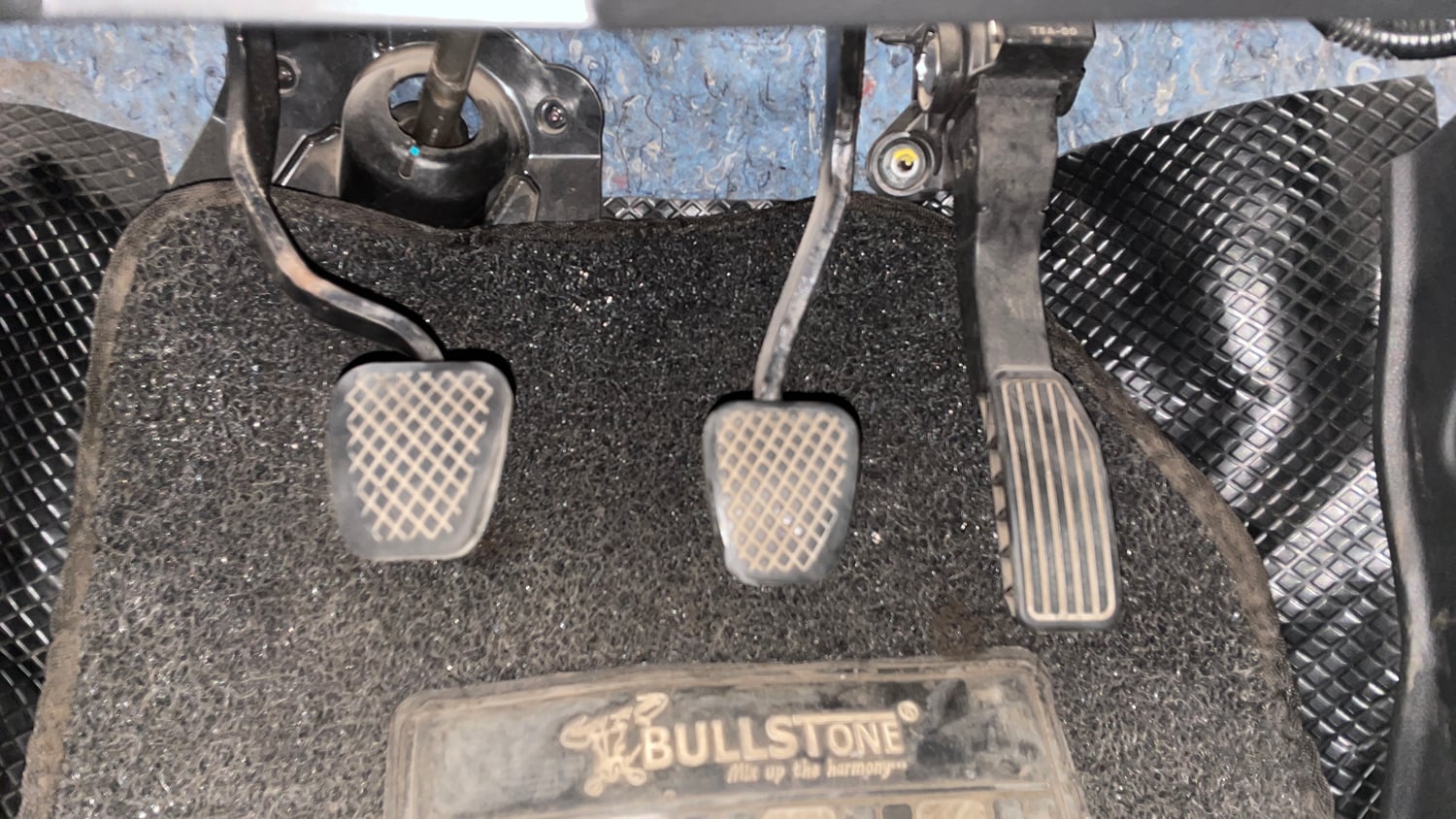 Used 2016 Honda City VX (O) MT Petrol Manual interior PEDALS VIEW