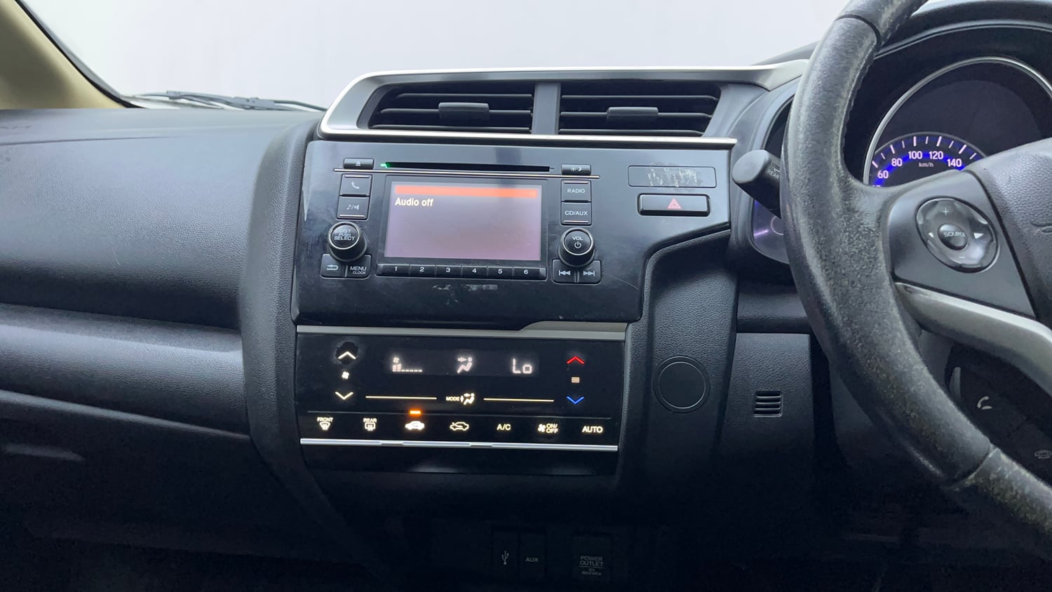 Used 2017 Honda Jazz V Petrol Petrol Manual interior MUSIC SYSTEM & AC CONTROL VIEW