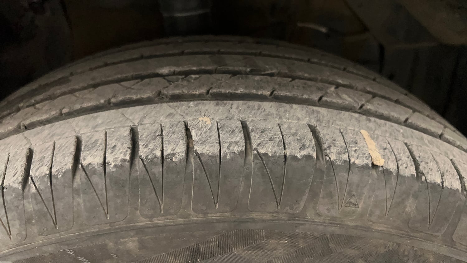 Used 2022 Toyota Urban Cruiser Premium Grade AT Petrol Automatic tyres RIGHT FRONT TYRE TREAD VIEW