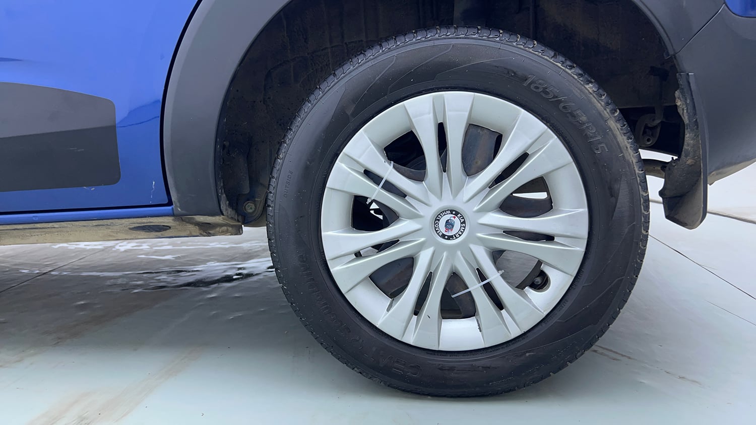 Used 2022 Renault Triber RXZ Petrol Manual tyres LEFT REAR TYRE RIM VIEW