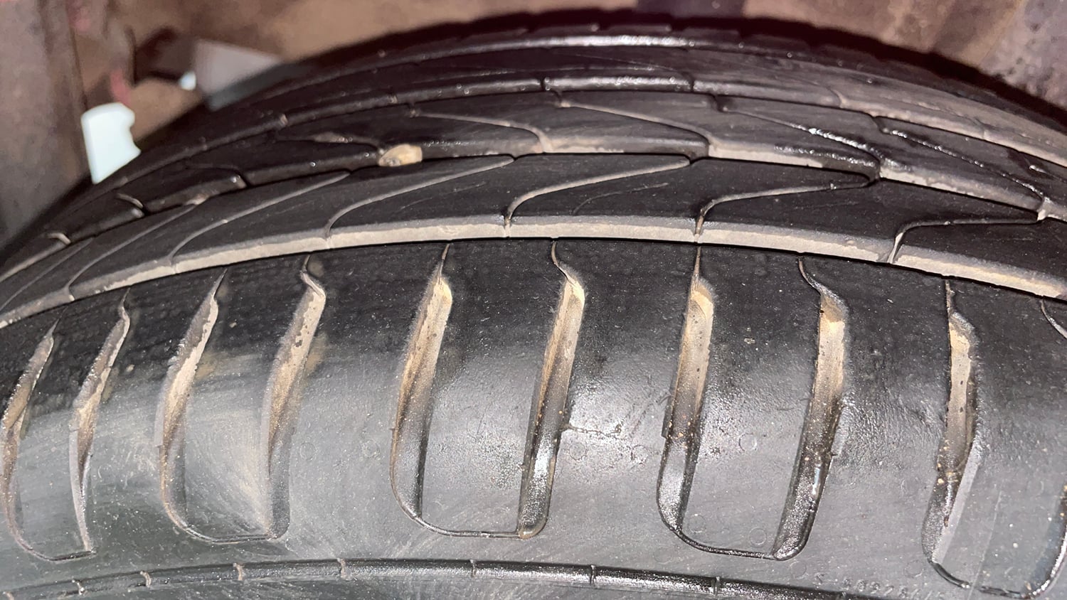 Used 2017 Tata Tiago Revotron XZ Petrol Manual tyres RIGHT REAR TYRE TREAD VIEW