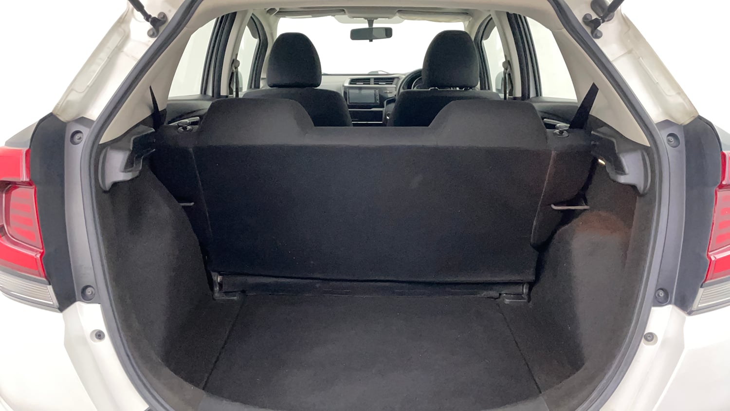 Used 2020 Honda WR-V VX MT Diesel Diesel Manual interior DICKY INSIDE VIEW