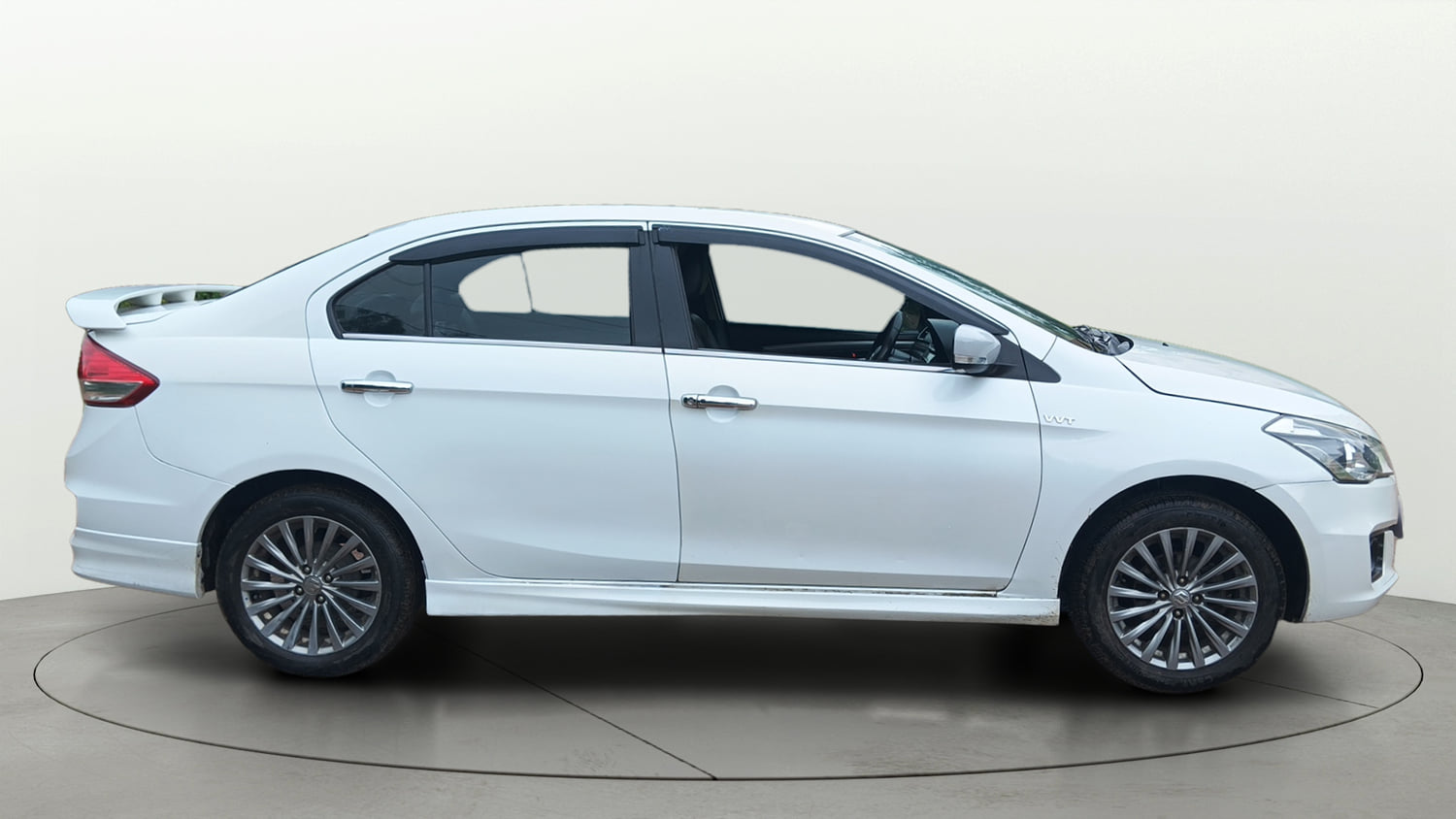 Used 2016 Maruti Suzuki Ciaz ZXi+ RS Petrol Manual exterior RIGHT SIDE VIEW