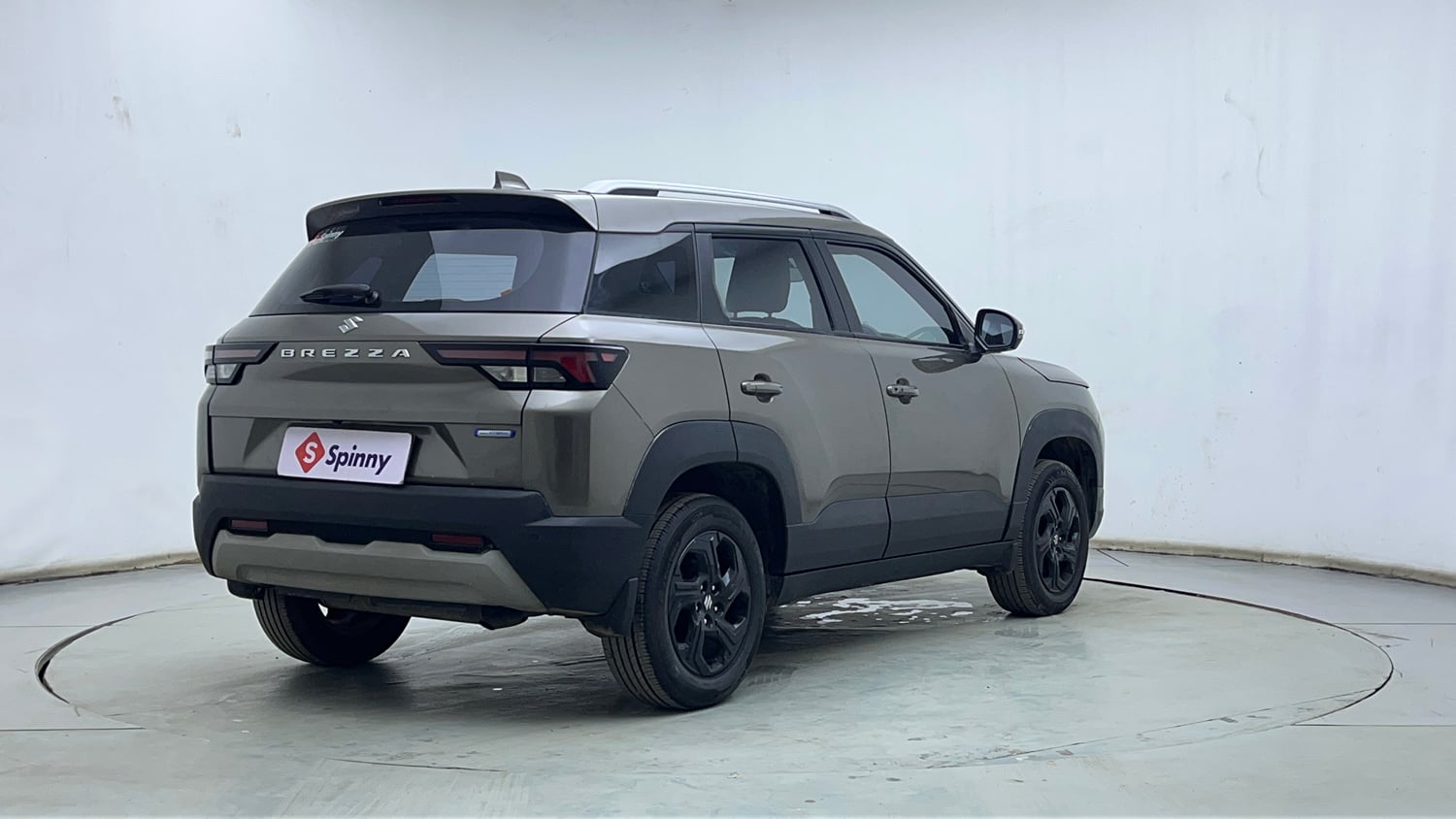 Used 2024 Maruti Suzuki Brezza ZXi Petrol Manual exterior RIGHT REAR CORNER VIEW