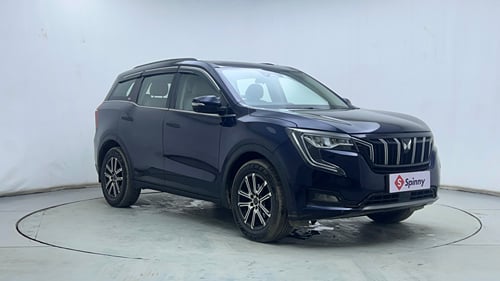 Used 2022 Mahindra XUV700 AX 7 Petrol AT Luxury Pack 7 STR Petrol Automatic exterior RIGHT FRONT CORNER VIEW