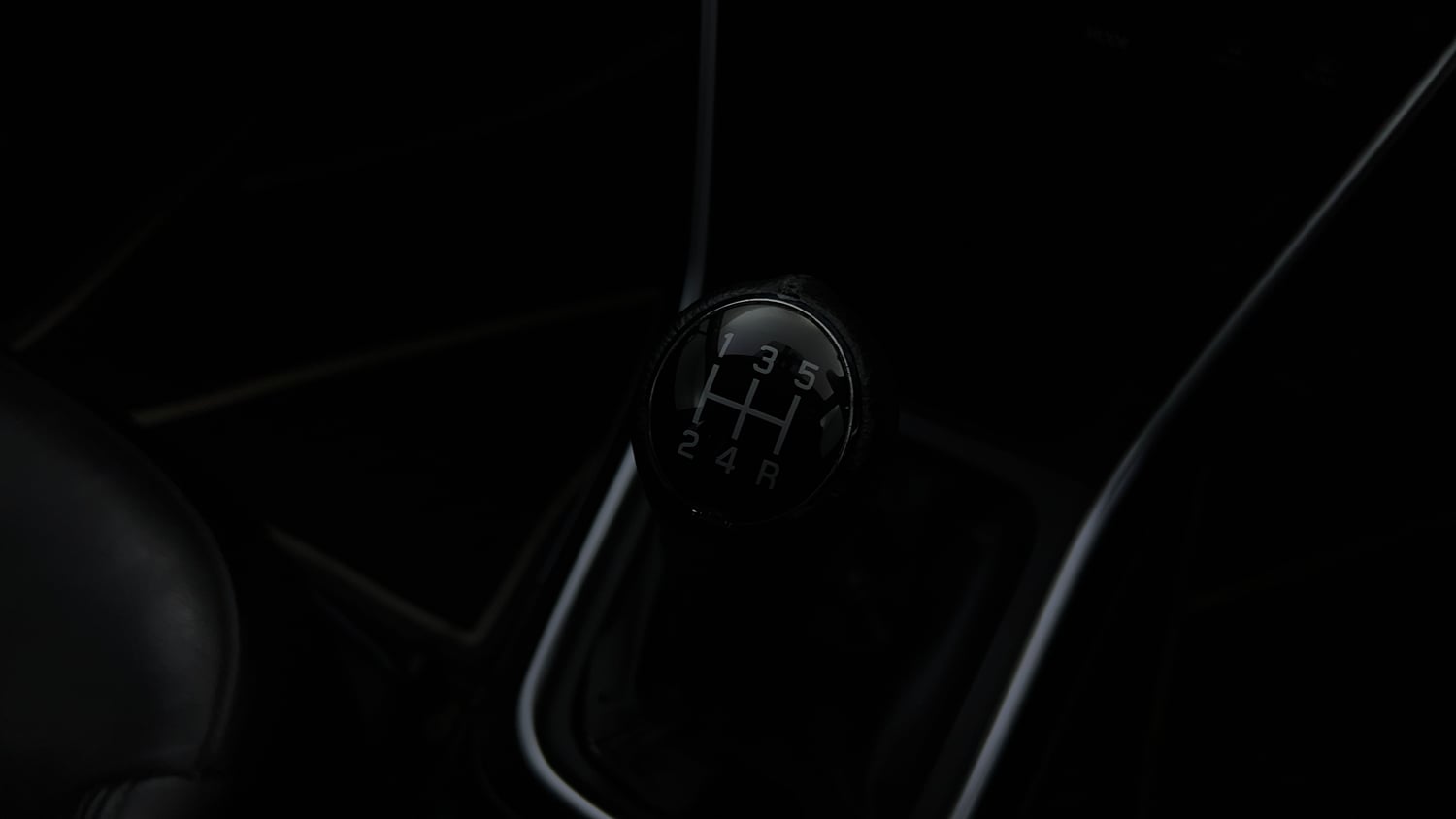 Used 2018 Maruti Suzuki S-Cross Alpha 1.3 Diesel Manual interior GEAR  KNOB VIEW