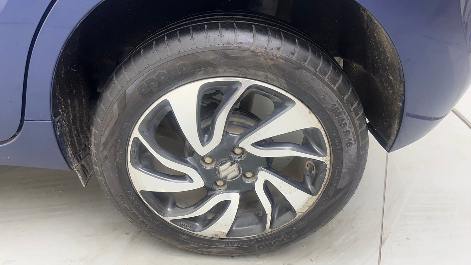 Used 2021 Maruti Suzuki Baleno Zeta Petrol Manual tyres LEFT REAR TYRE RIM VIEW
