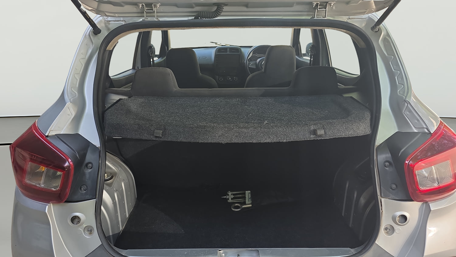 Used 2022 Renault Kwid RXL (O) 0.8 Petrol Manual interior DICKY INSIDE VIEW