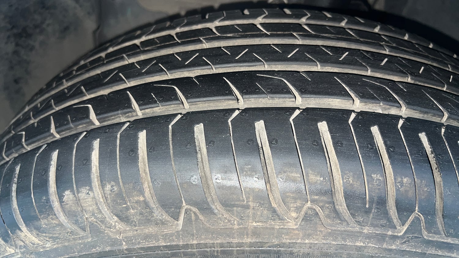 Used 2019 Renault Duster RXS CVT Petrol Automatic tyres LEFT FRONT TYRE TREAD VIEW