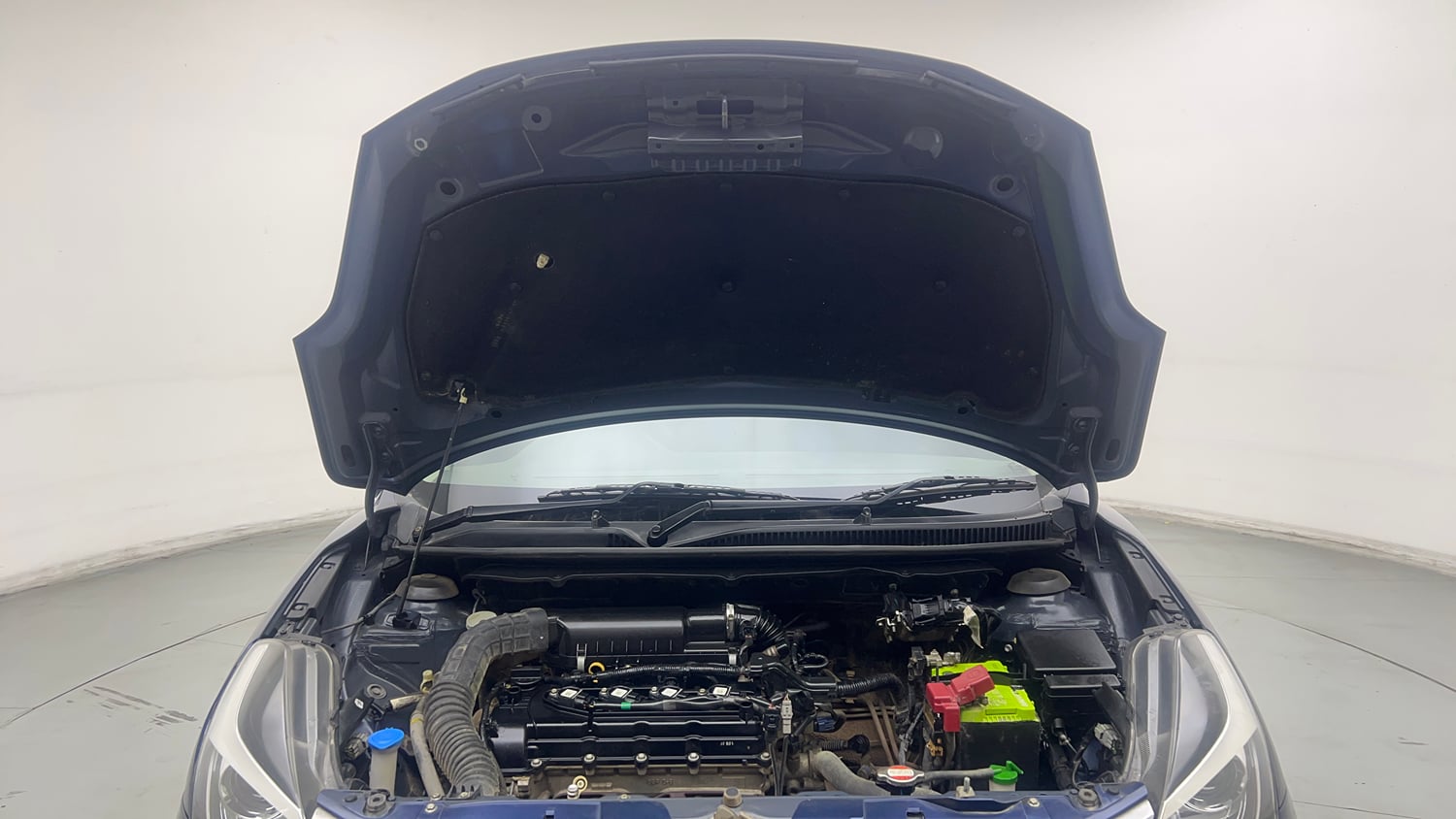 Used 2021 Maruti Suzuki Baleno Zeta Petrol Manual engine ENGINE & BONNET OPEN FRONT VIEW
