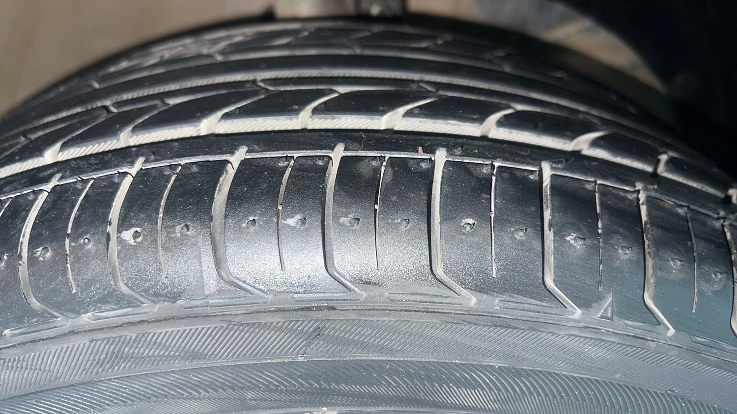 Used 2021 Maruti Suzuki Baleno Zeta Petrol Manual tyres RIGHT FRONT TYRE TREAD VIEW