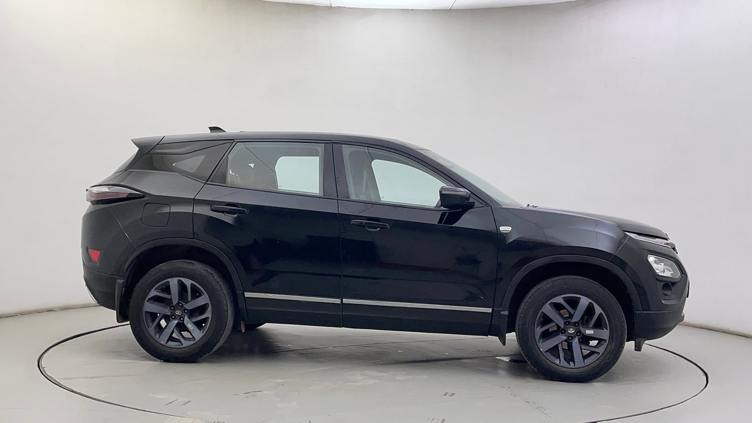 Used 2022 Tata Harrier XZA Plus Dark Edition Diesel Automatic exterior RIGHT SIDE VIEW