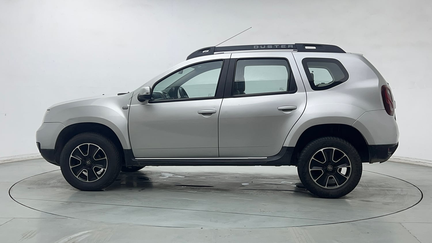 Used 2019 Renault Duster RXS CVT Petrol Automatic exterior LEFT SIDE VIEW