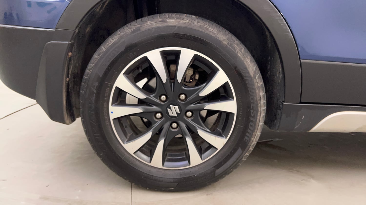Used 2018 Maruti Suzuki S-Cross Alpha 1.3 Diesel Manual tyres RIGHT REAR TYRE RIM VIEW