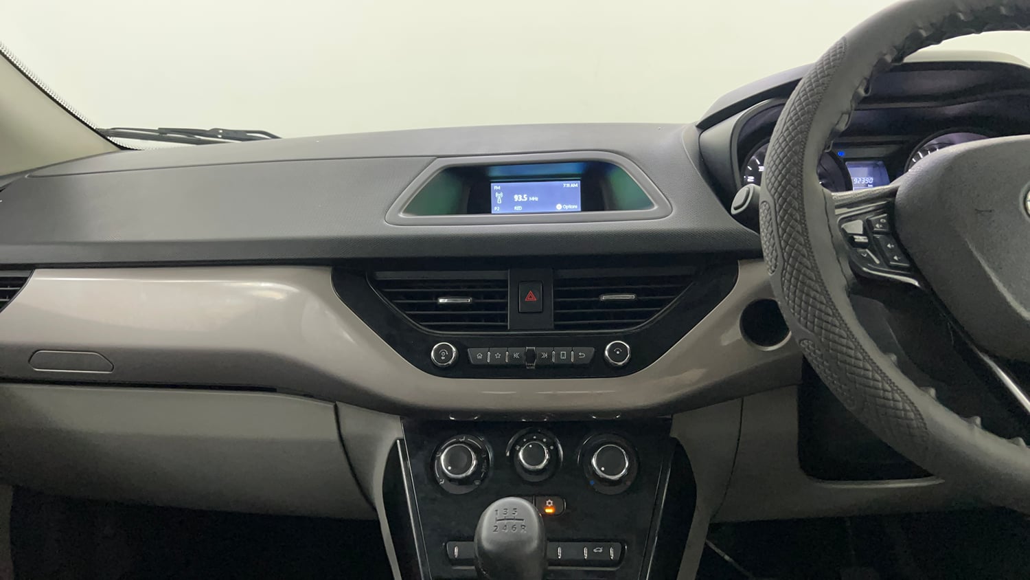 Used 2019 Tata Nexon XM Petrol Manual interior MUSIC SYSTEM & AC CONTROL VIEW