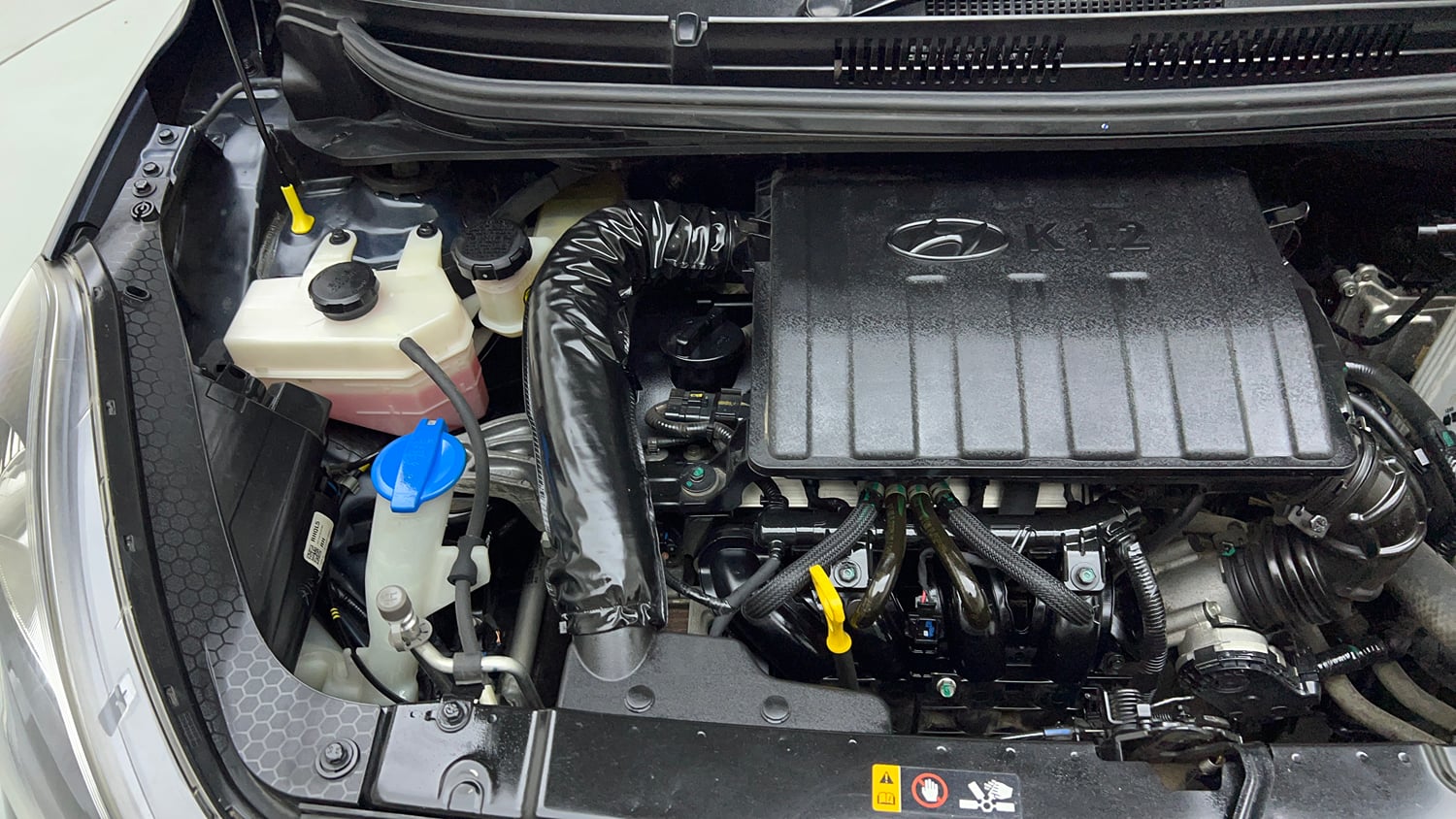 Used 2022 Hyundai Grand i10 Nios Sportz 1.2 Kappa VTVT CNG Cng Manual engine ENGINE RIGHT SIDE VIEW