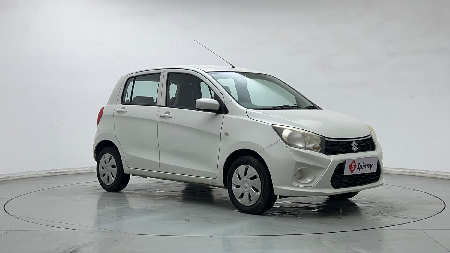 Used 2019 Maruti Suzuki Celerio VXi AMT Petrol Automatic exterior RIGHT FRONT CORNER VIEW