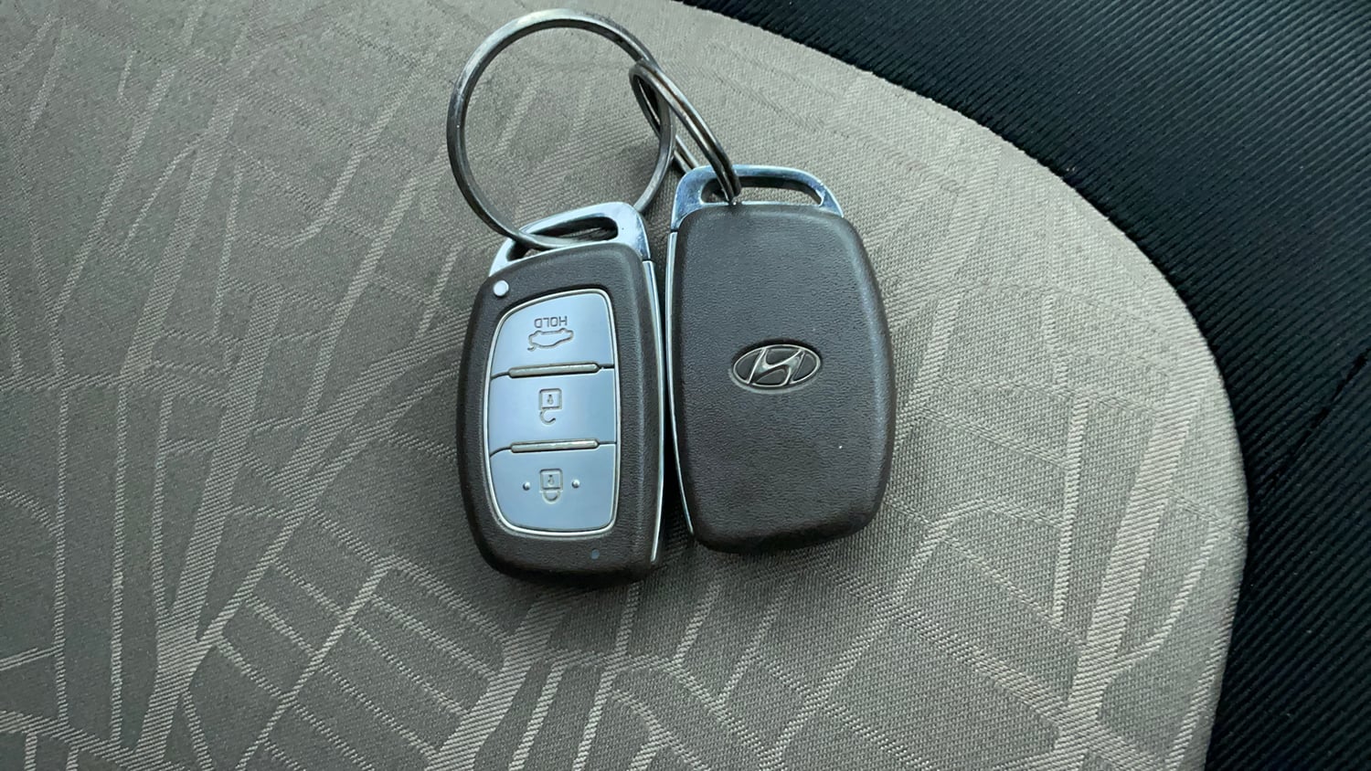 Used 2016 Hyundai Grand i10 Asta AT 1.2 Kappa VTVT Petrol Automatic extra CAR KEY VIEW