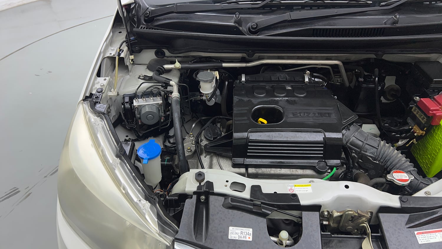 Used 2019 Maruti Suzuki Celerio VXi AMT Petrol Automatic engine ENGINE RIGHT SIDE VIEW