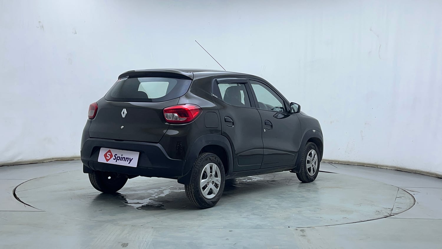 Used 2016 Renault Kwid RXT Petrol Manual exterior RIGHT REAR CORNER VIEW