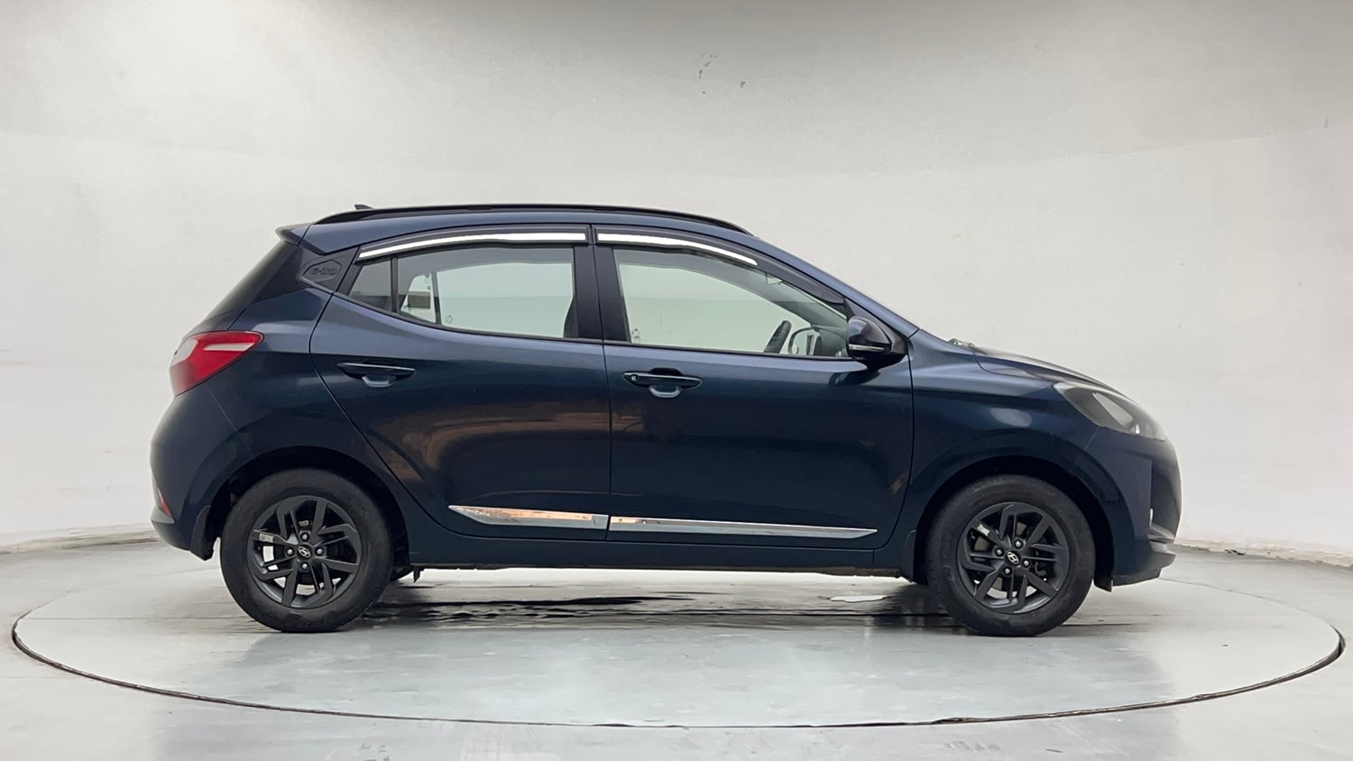 Used 2022 Hyundai Grand i10 Nios Sportz 1.2 Kappa VTVT CNG Cng Manual exterior RIGHT SIDE VIEW